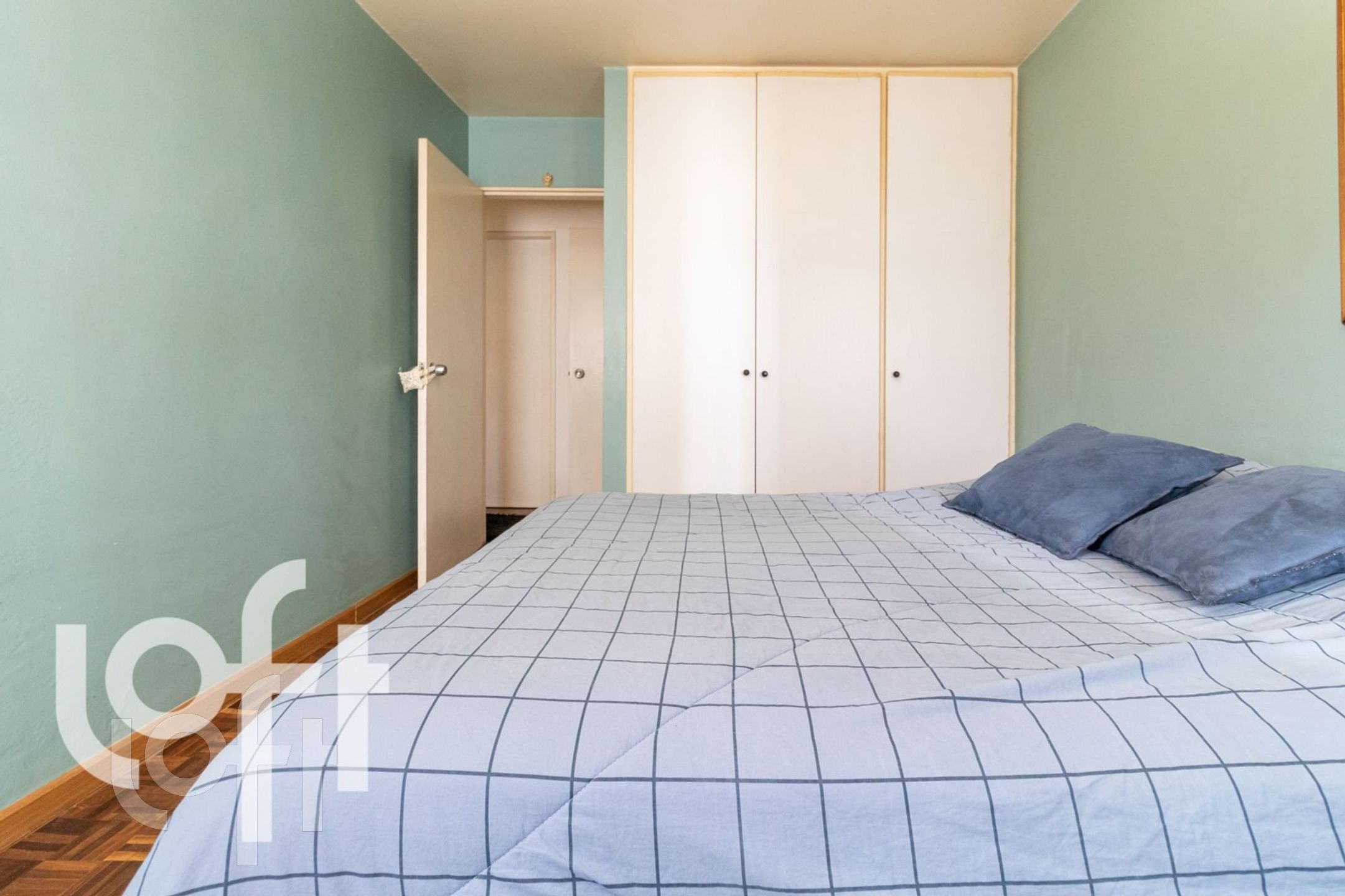 Apartamento à venda com 3 quartos, 110m² - Foto 2