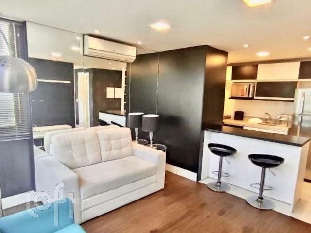 Apartamento com 39m², 1 dormitório, 1 vaga, Rio Branco em Porto Alegre