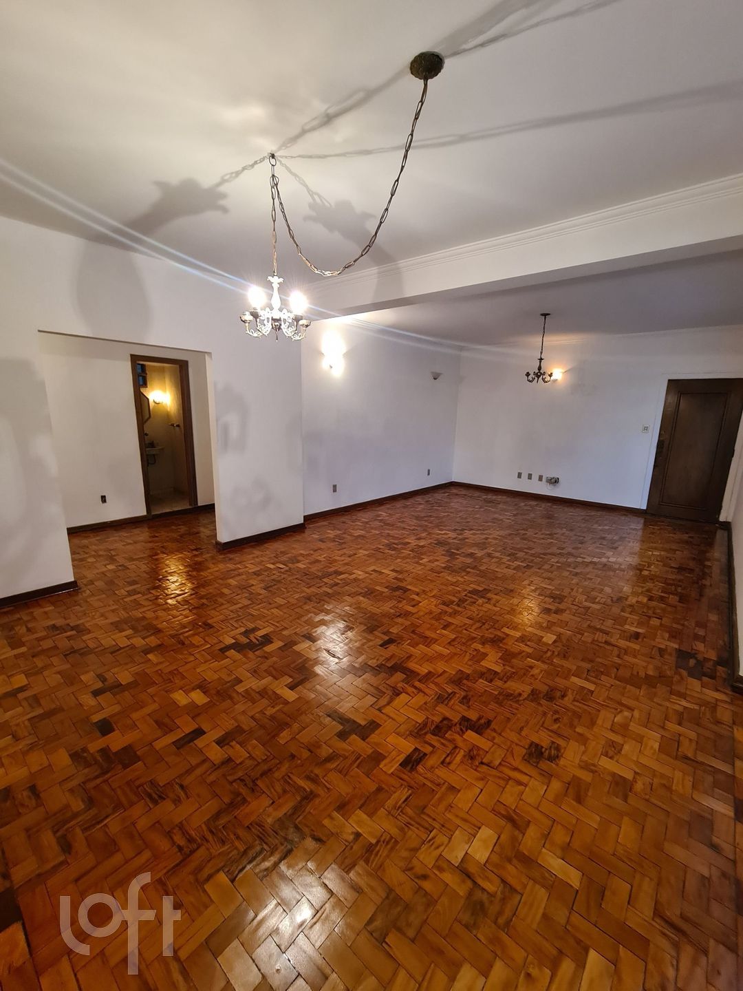 Apartamento à venda com 3 quartos, 135m² - Foto 1