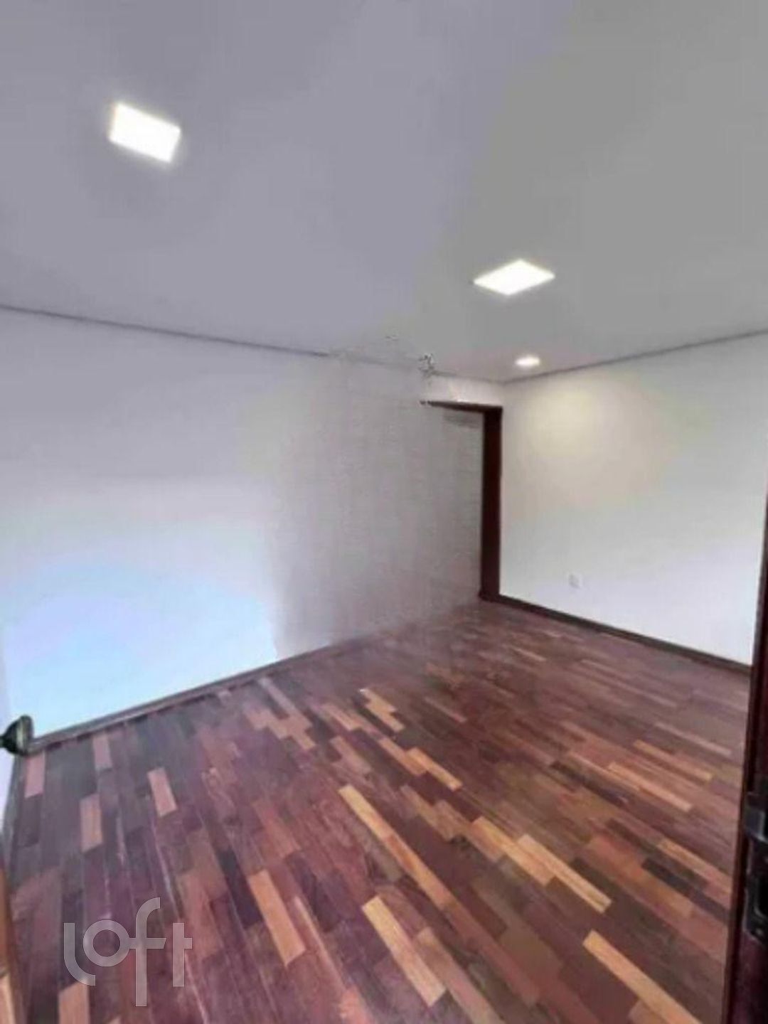 Casa à venda com 3 quartos, 140m² - Foto 2