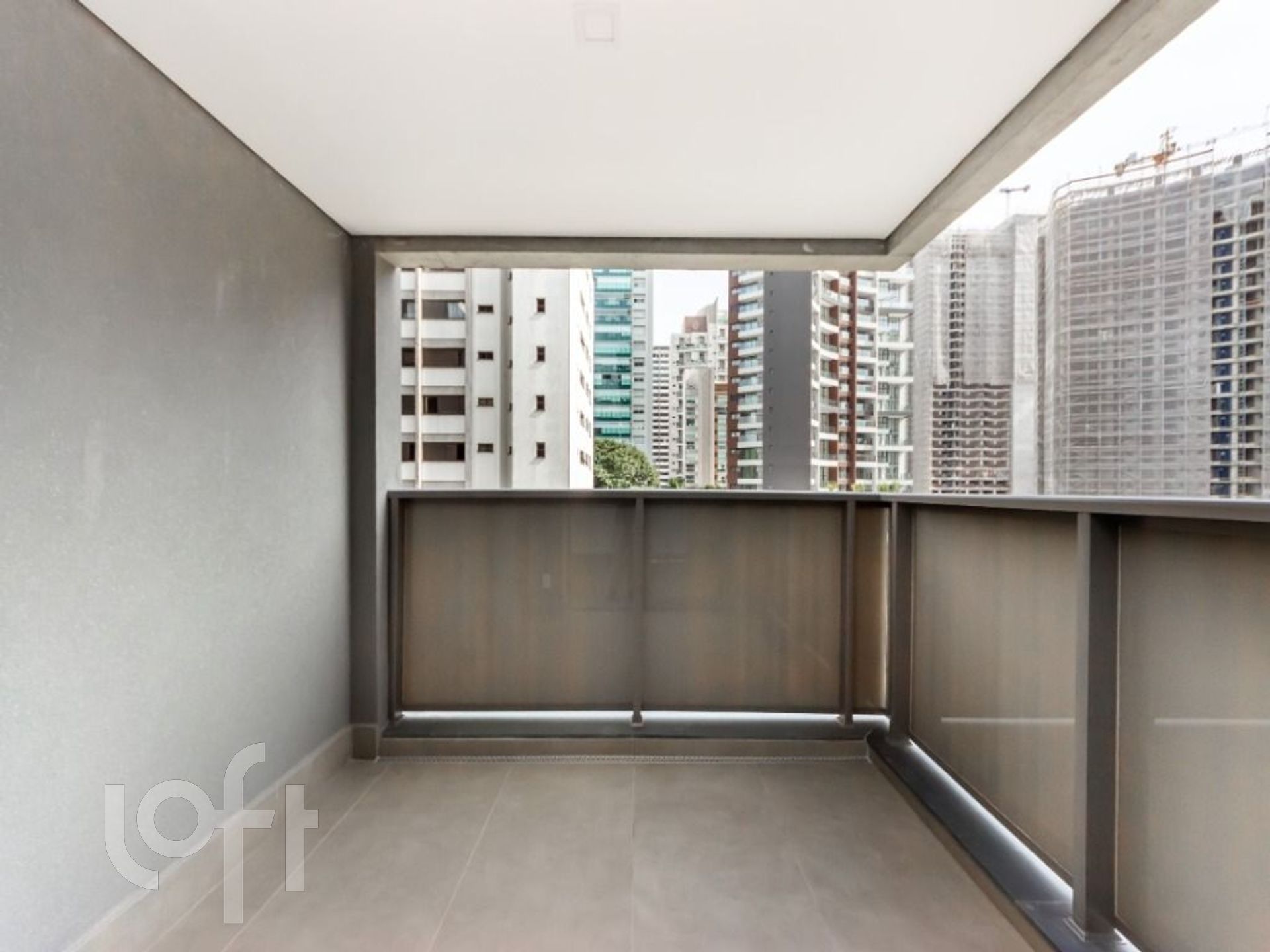 Apartamento à venda com 1 quarto, 61m² - Foto 16