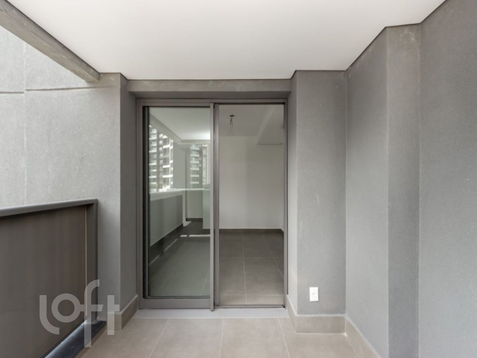 Apartamento à venda com 1 quarto, 61m² - Foto 18