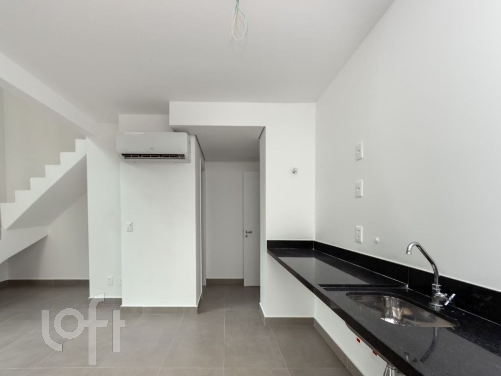 Apartamento à venda com 1 quarto, 61m² - Foto 10