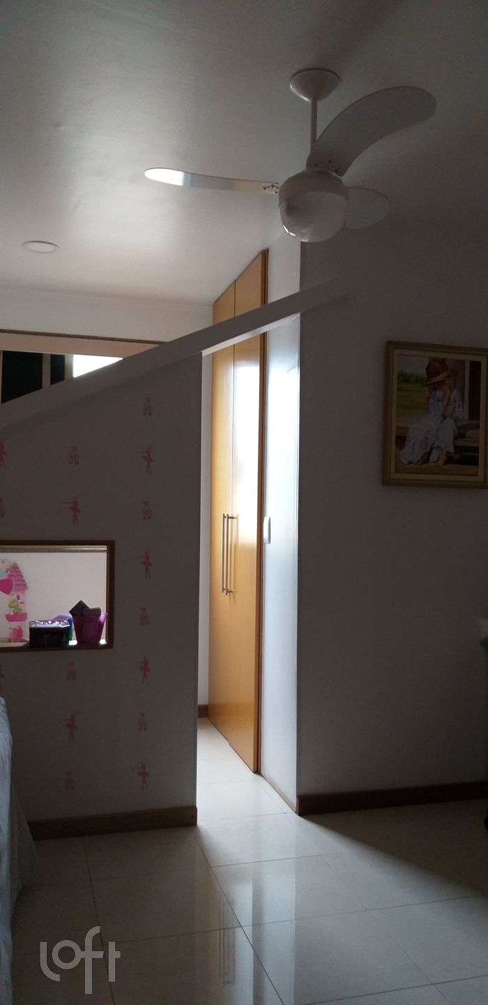 Apartamento à venda com 4 quartos, 182m² - Foto 32