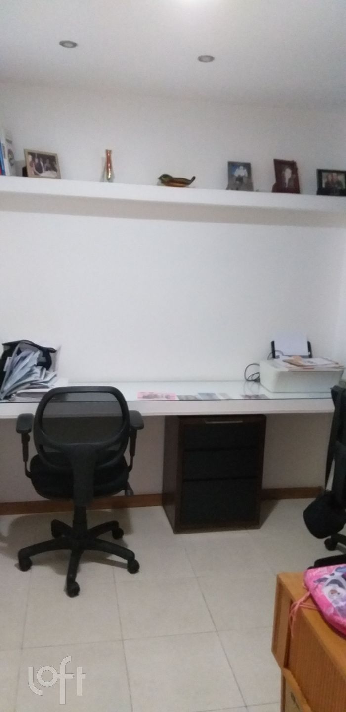 Apartamento à venda com 4 quartos, 182m² - Foto 24