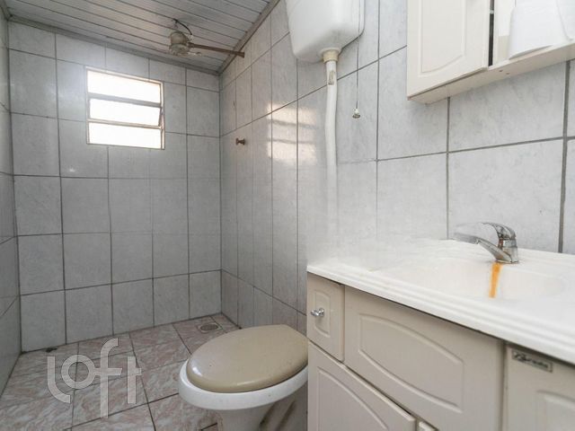 Casa com 107m², 2 dormitórios, 1 suíte, Vila Ipiranga em Porto Alegre