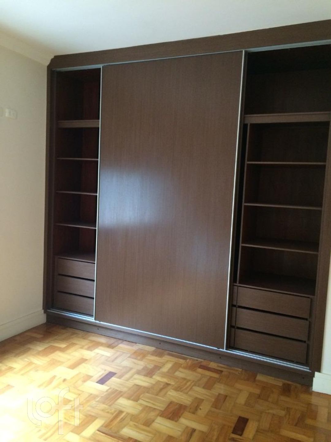 Apartamento à venda com 3 quartos, 200m² - Foto 4