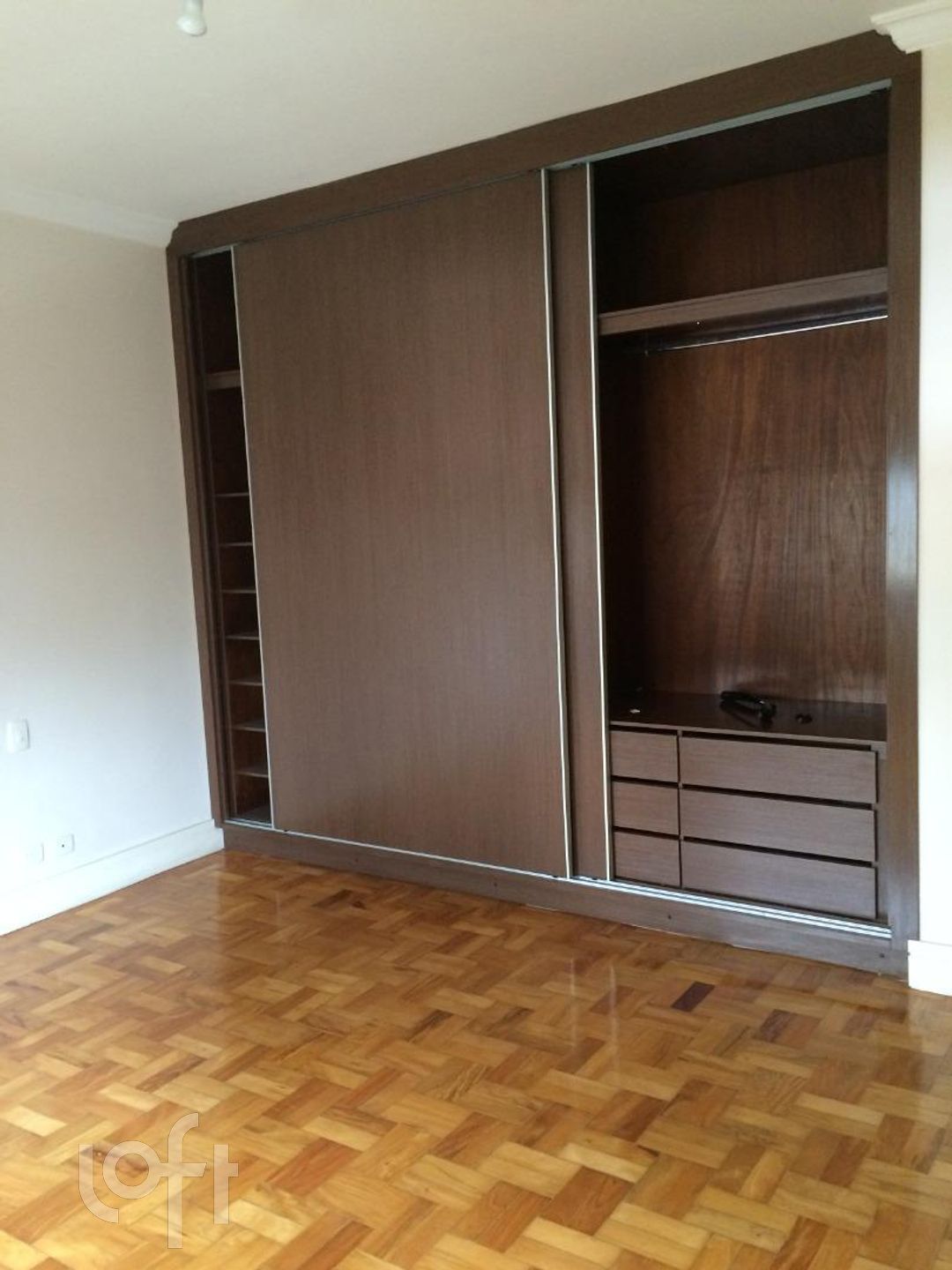 Apartamento à venda com 3 quartos, 200m² - Foto 10