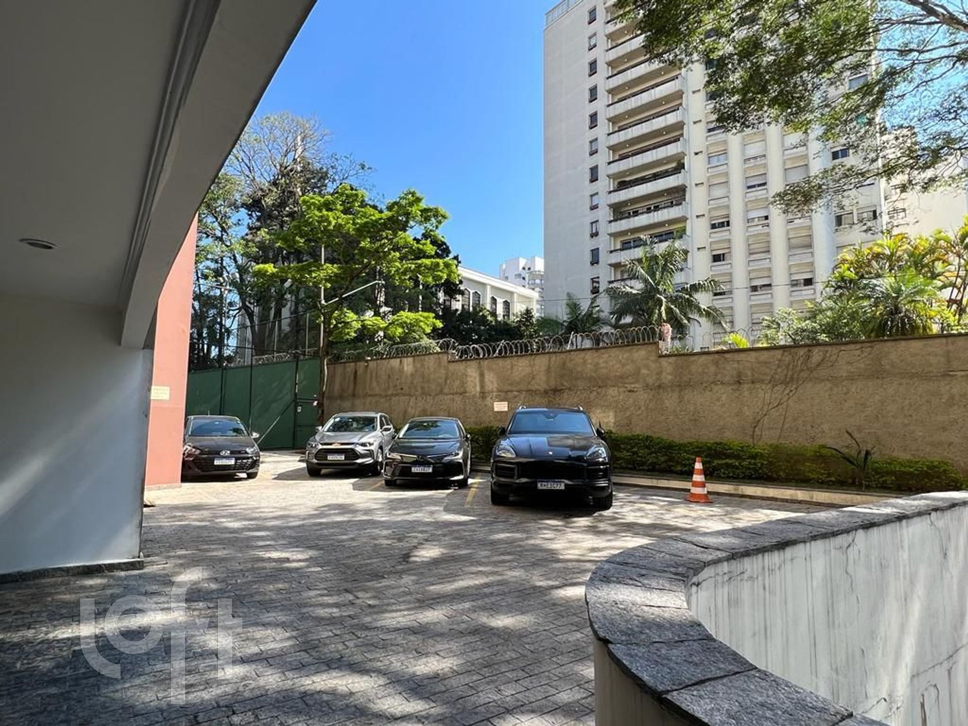 Apartamento à venda com 3 quartos, 160m² - Foto 37