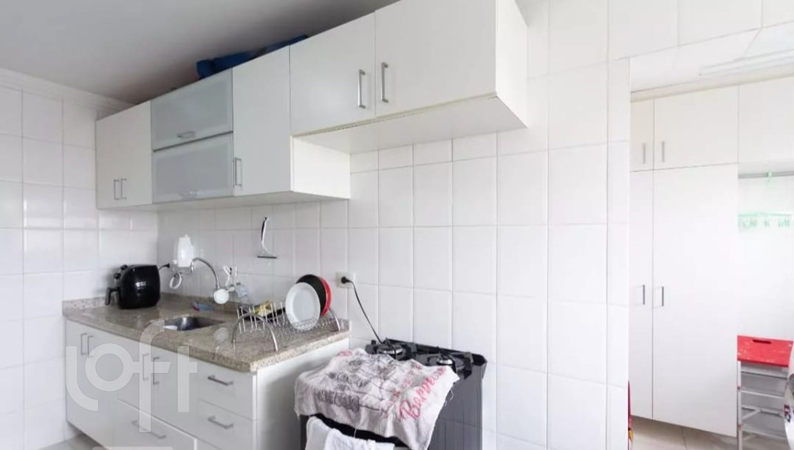 Apartamento à venda com 2 quartos, 70m² - Foto 9