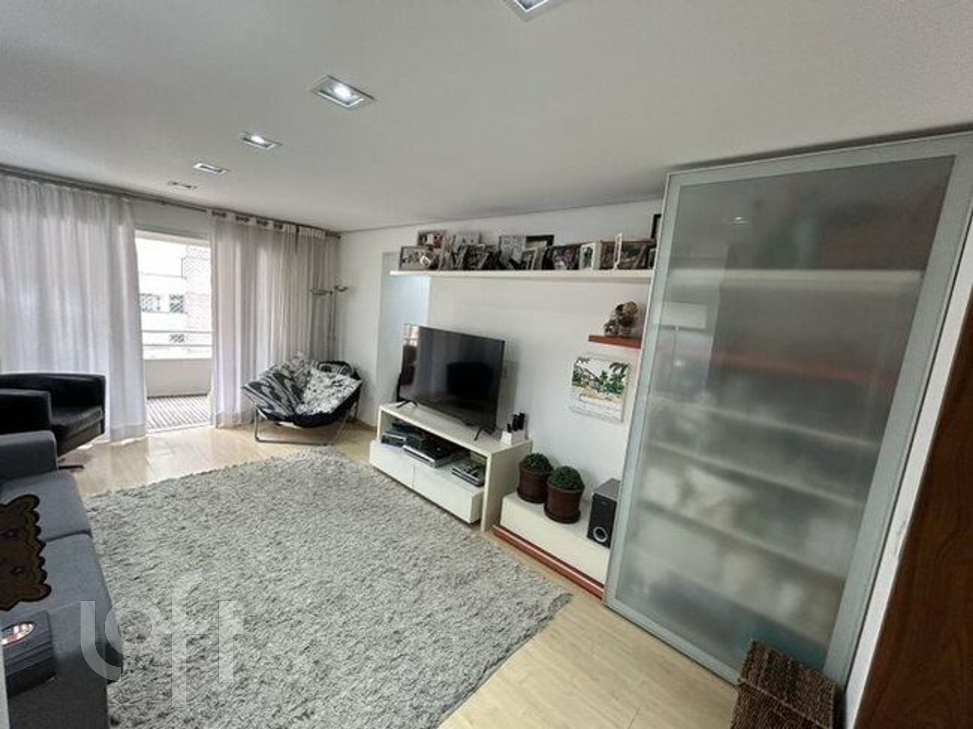 Apartamento à venda com 4 quartos, 104m² - Foto 1