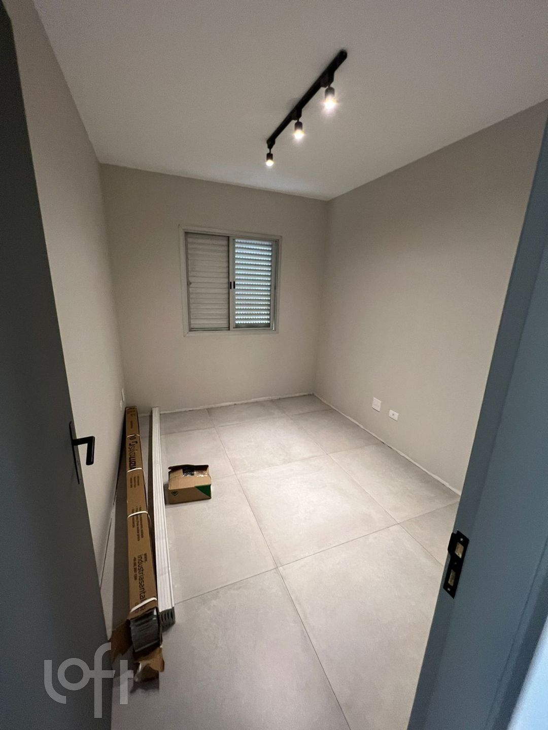 Apartamento à venda com 2 quartos, 50m² - Foto 2