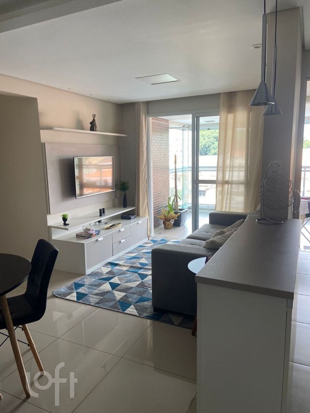 Apartamento à venda com 2 quartos, 82m² - Foto 2