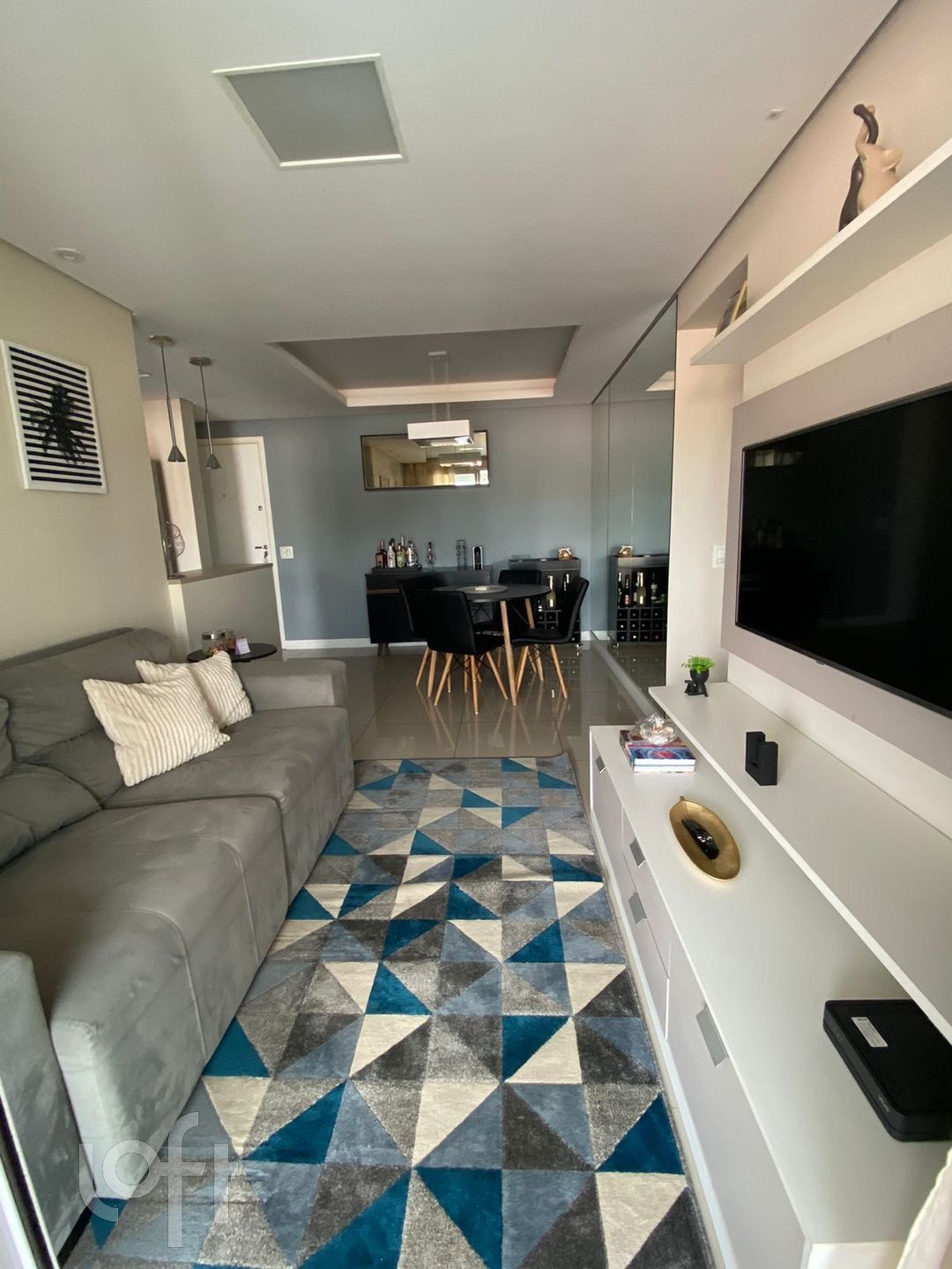 Apartamento à venda com 2 quartos, 82m² - Foto 1