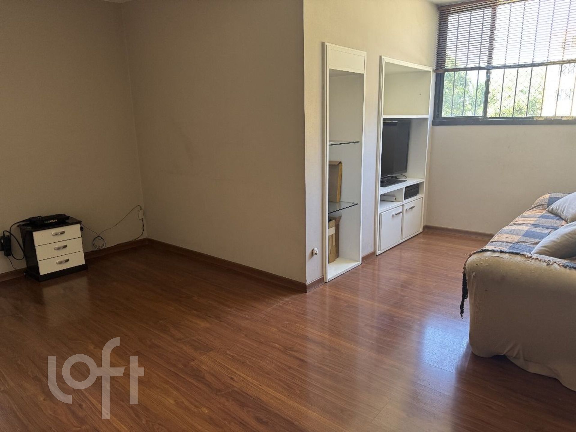 Apartamento à venda com 3 quartos, 74m² - Foto 1