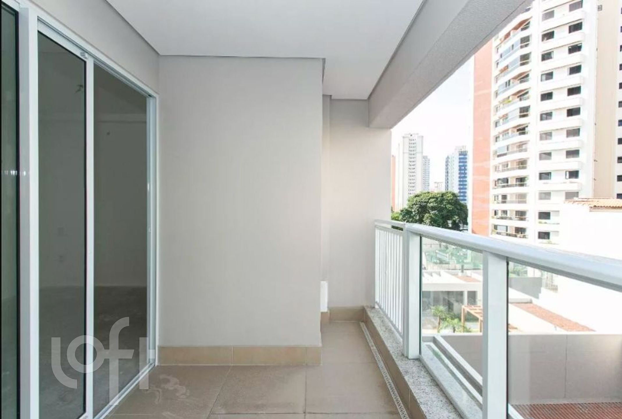 Apartamento à venda com 1 quarto, 37m² - Foto 3