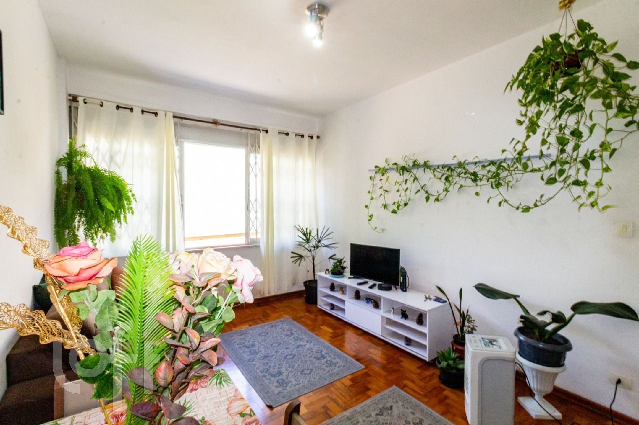 Apartamento à venda com 3 quartos, 92m² - Foto 2