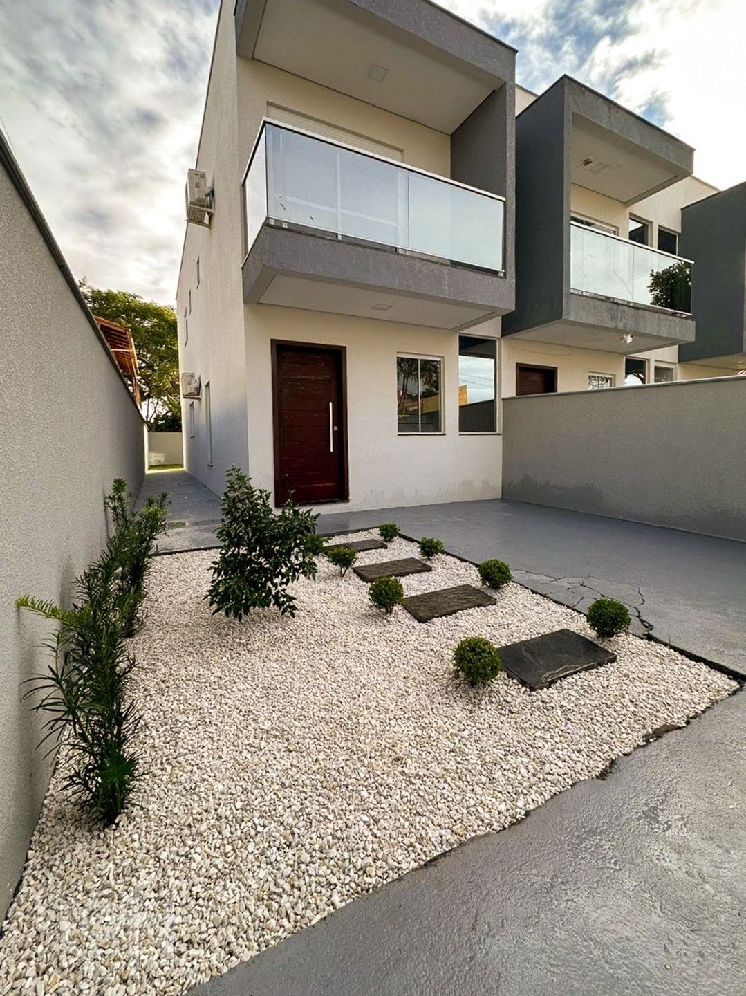 Casa à venda em Ingleses com 110 m², 3 quartos, 1 suíte, 1 vaga