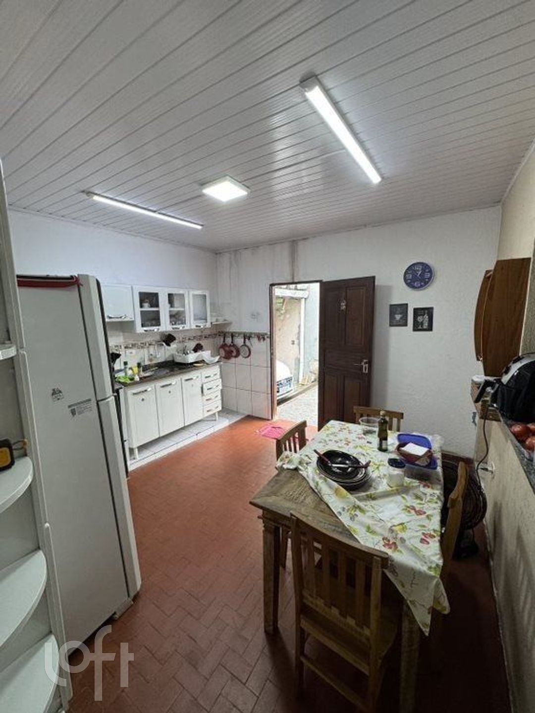 Casa à venda com 1 quarto, 50m² - Foto 2