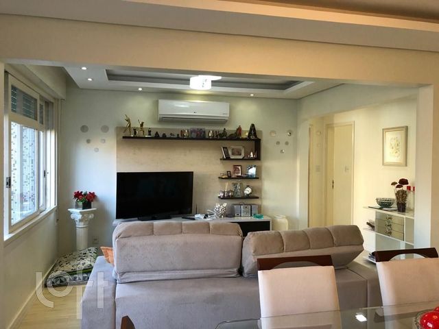 Apartamento com 92m², 3 dormitórios, 1 vaga, Petrópolis em Porto Alegre