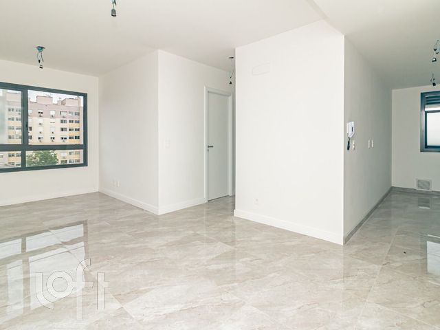 Apartamento com 57m², 2 dormitórios, 1 suíte, 1 vaga, Santana em Porto Alegre