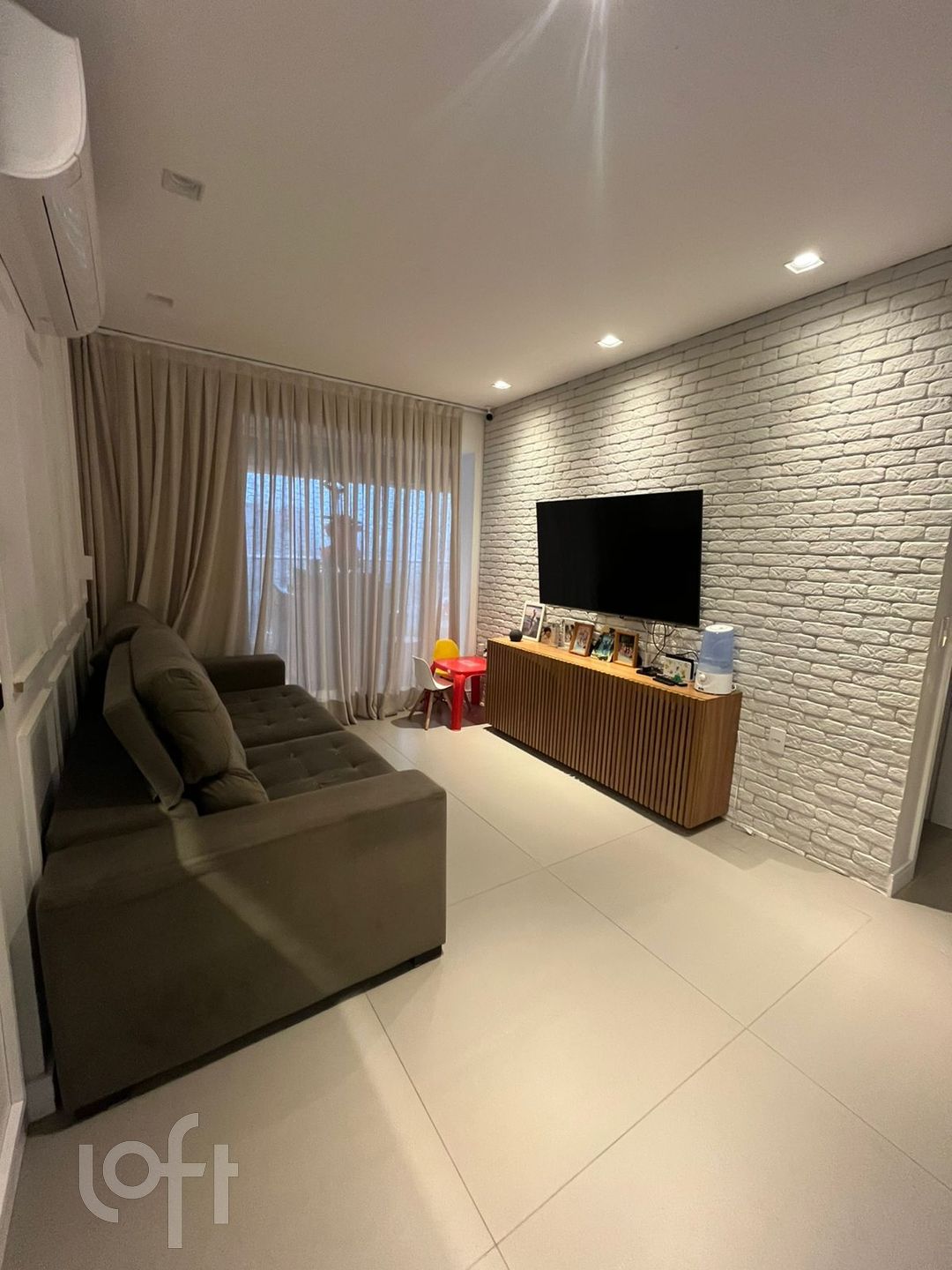 Apartamento à venda em Jardim das Acacias com 105 m², 3 quartos, 2 vagas