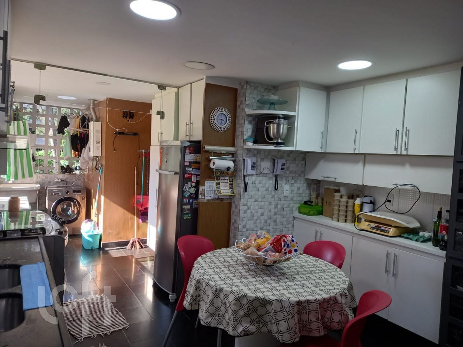 Apartamento à venda com 4 quartos, 180m² - Foto 20