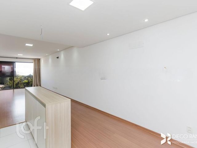 Apartamento com 81m², 2 dormitórios, 1 suíte, 2 vagas, Cristo Redentor em Porto Alegre