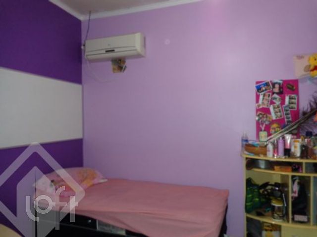 Casa com 165m², 3 dormitórios, 2 vagas, Vila Ipiranga em Porto Alegre