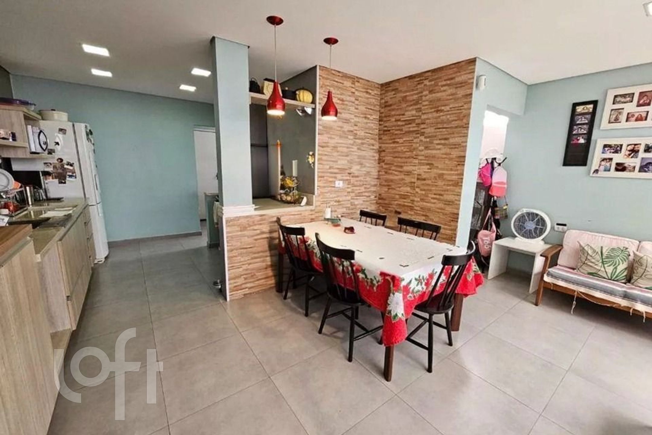 Casa à venda com 3 quartos, 120m² - Foto 2