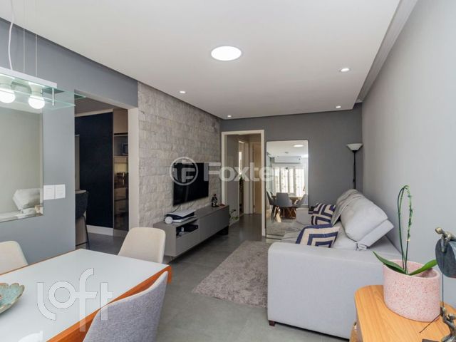 Apartamento com 77m², 2 dormitórios, 1 suíte, 2 vagas, Petrópolis em Porto Alegre