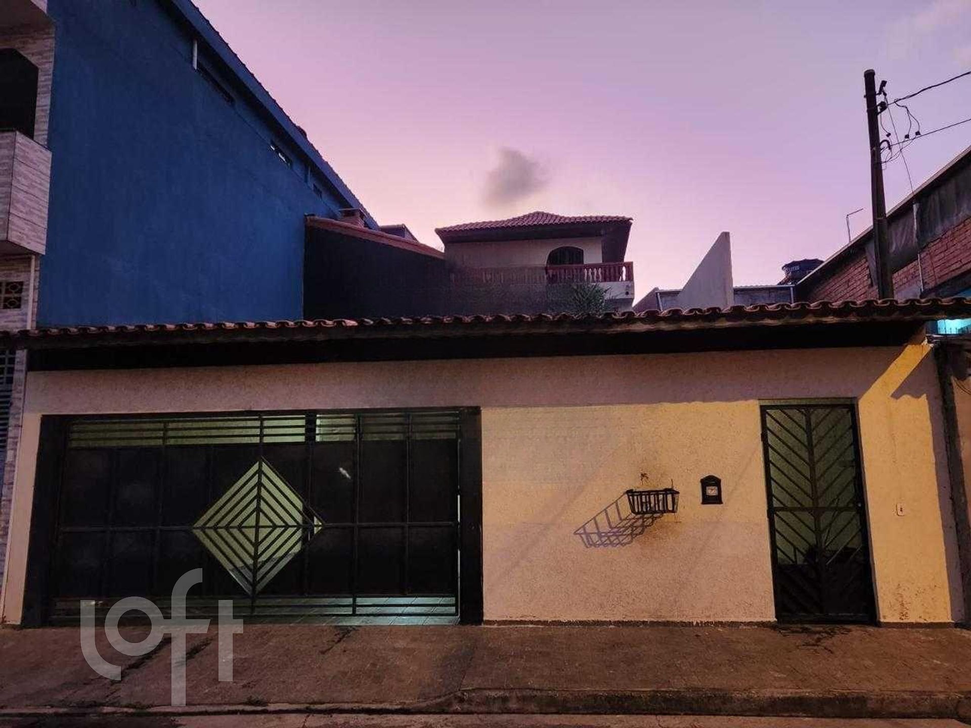 Casa à venda com 3 quartos, 400m² - Foto 1