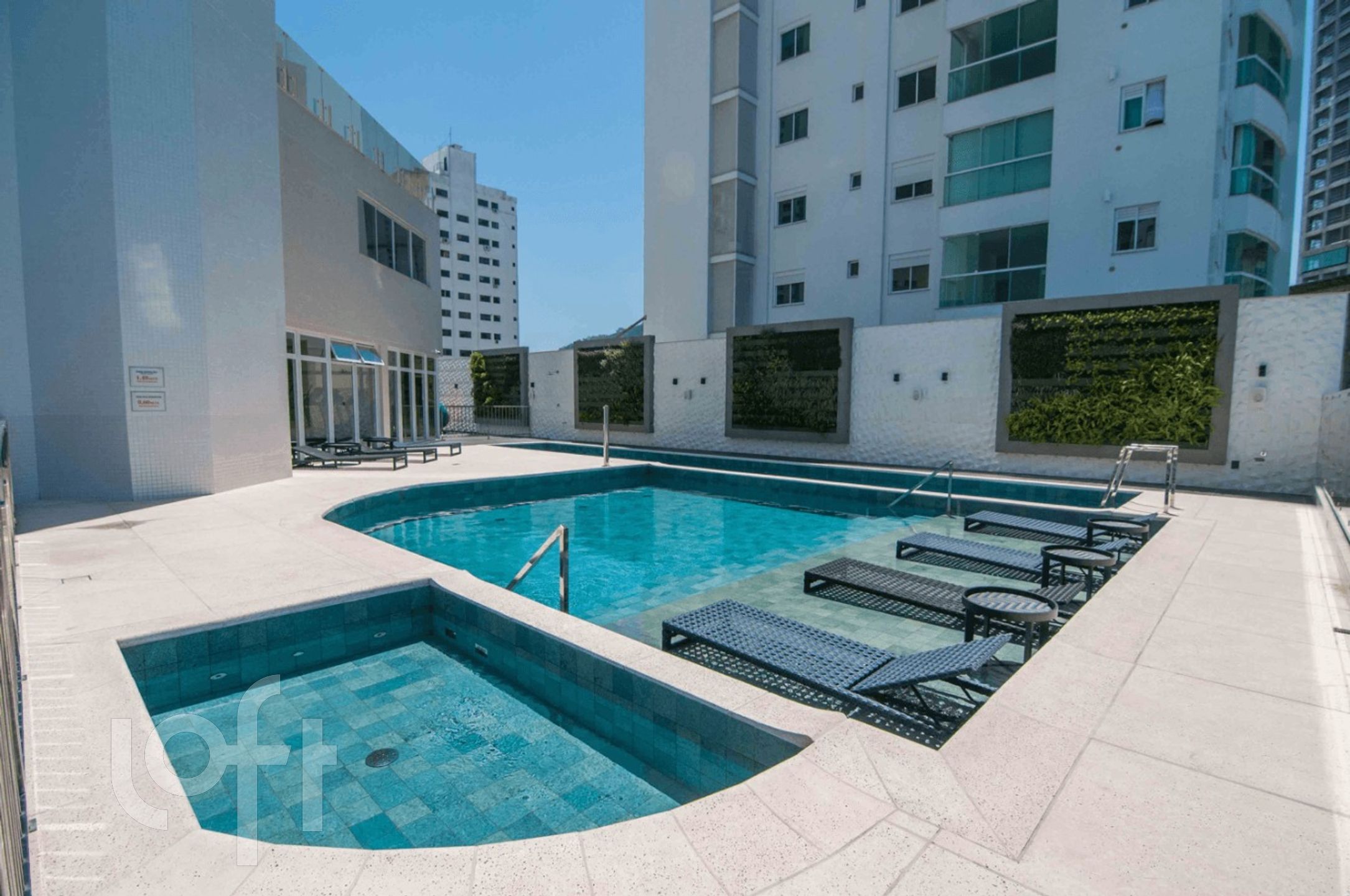 Apartamentos com 153m², 3 quartos, 3 suítes, 3 garagens, no bairro Barra Sul em Balneário Camboriú
