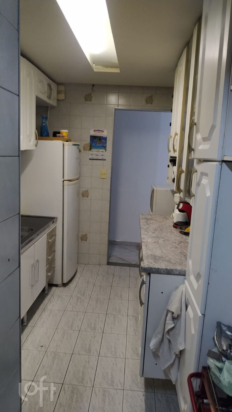 Apartamento à venda com 2 quartos, 50m² - Foto 47