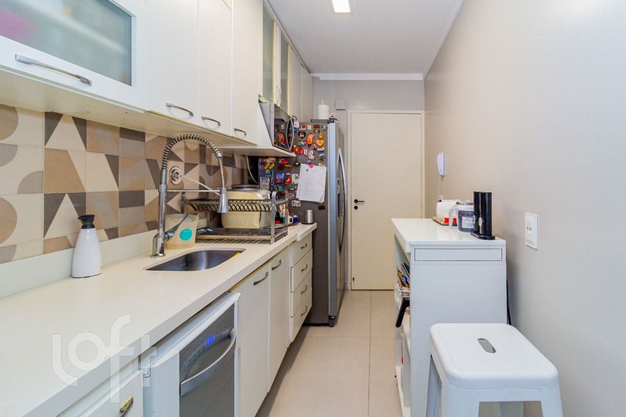 Apartamento à venda com 3 quartos, 83m² - Foto 30