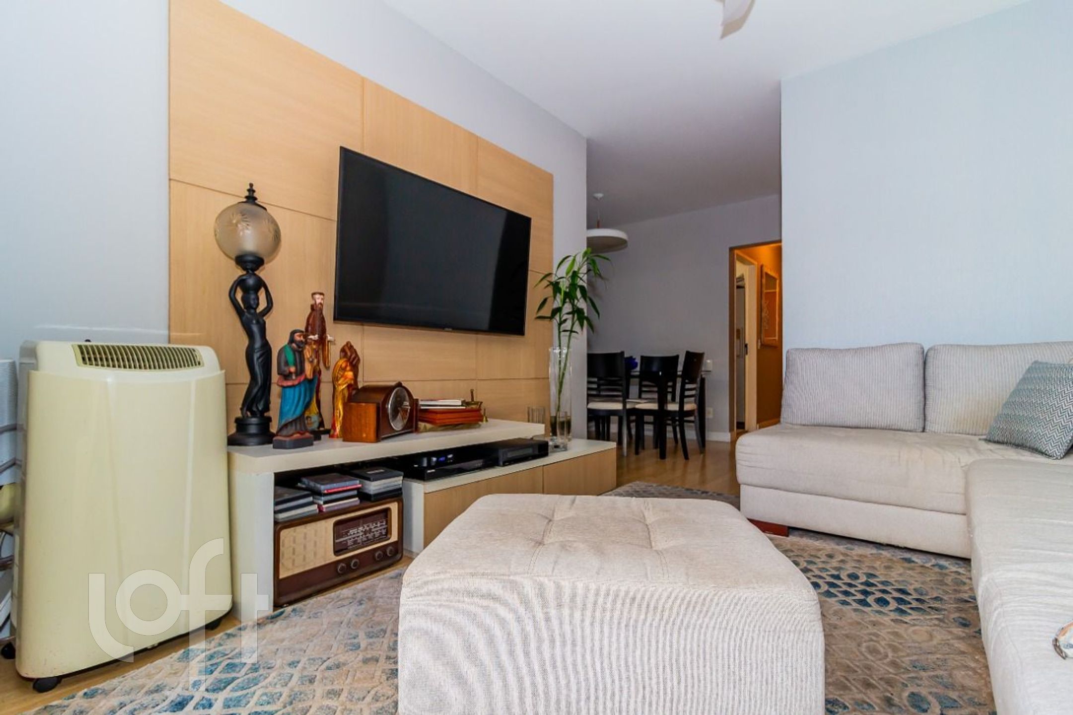 Apartamento à venda com 3 quartos, 83m² - Foto 2