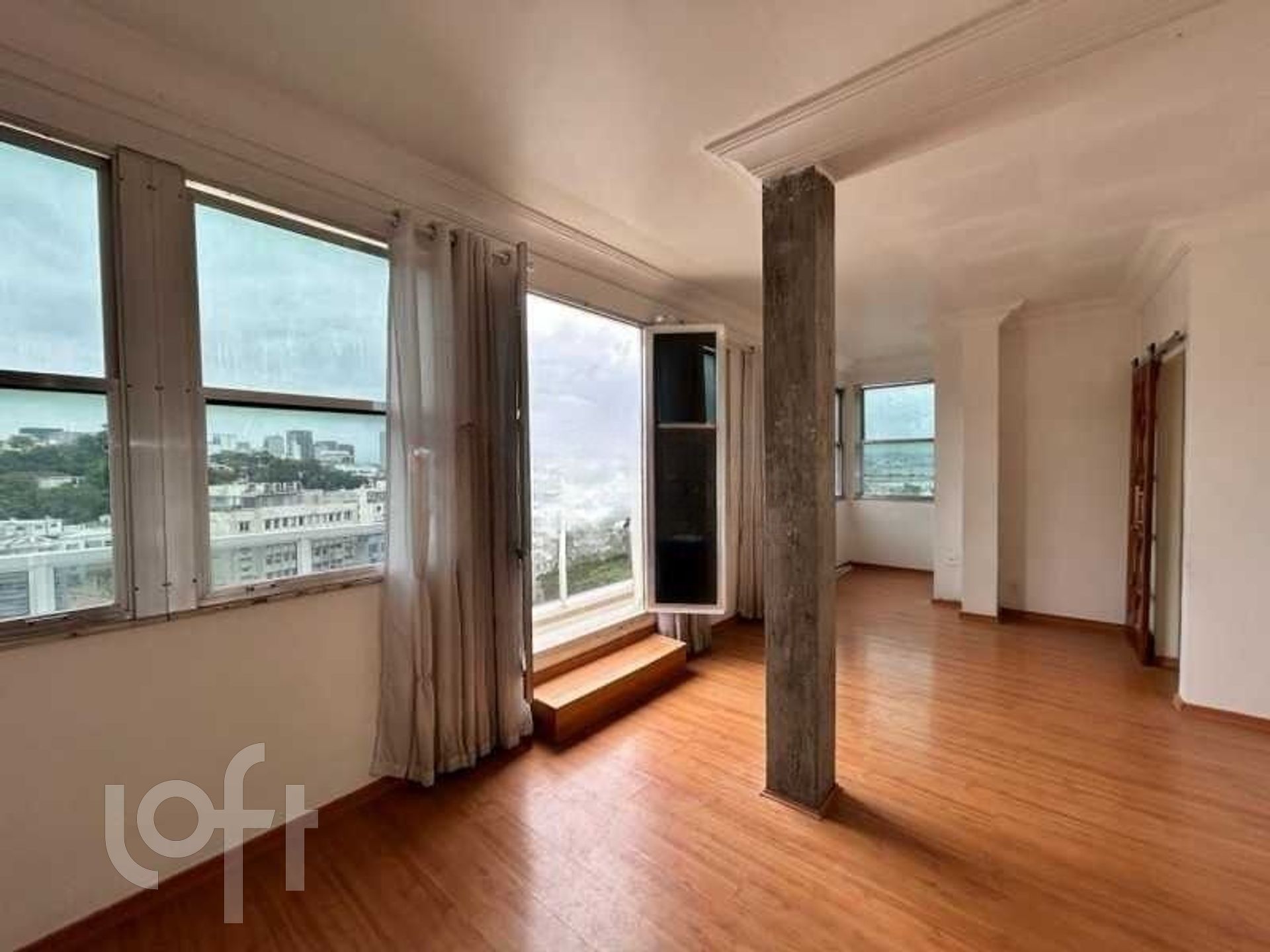 Apartamento à venda em Glória com 106 m², 3 quartos, 1 vaga