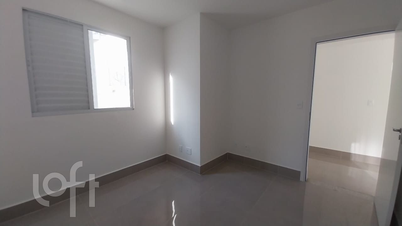 Apartamento à venda com 2 quartos, 81m² - Foto 11