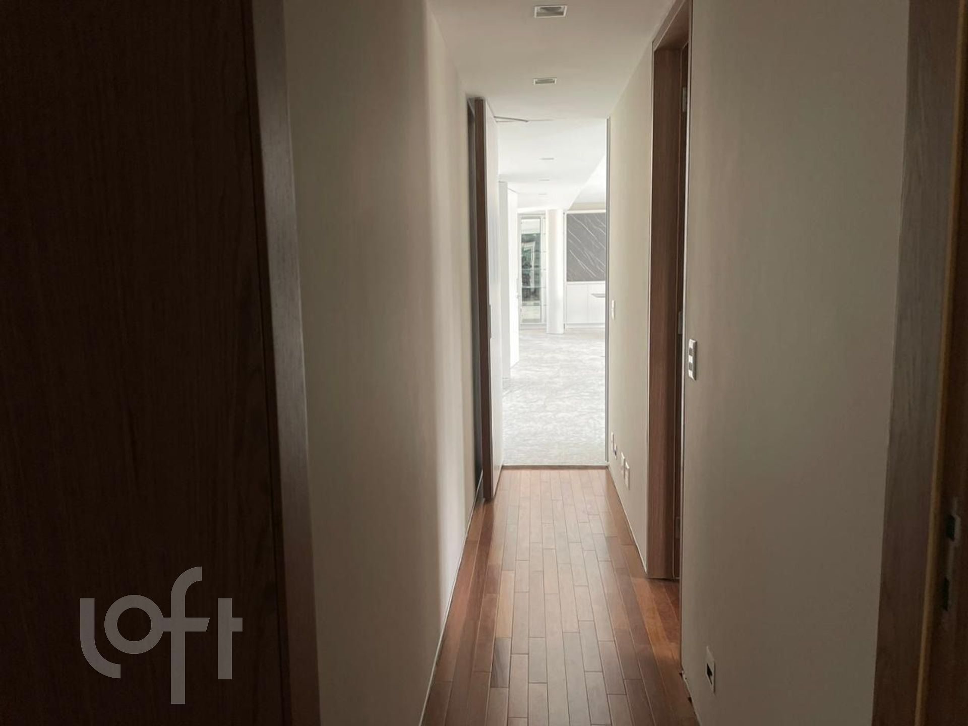 Apartamento à venda com 2 quartos, 215m² - Foto 11