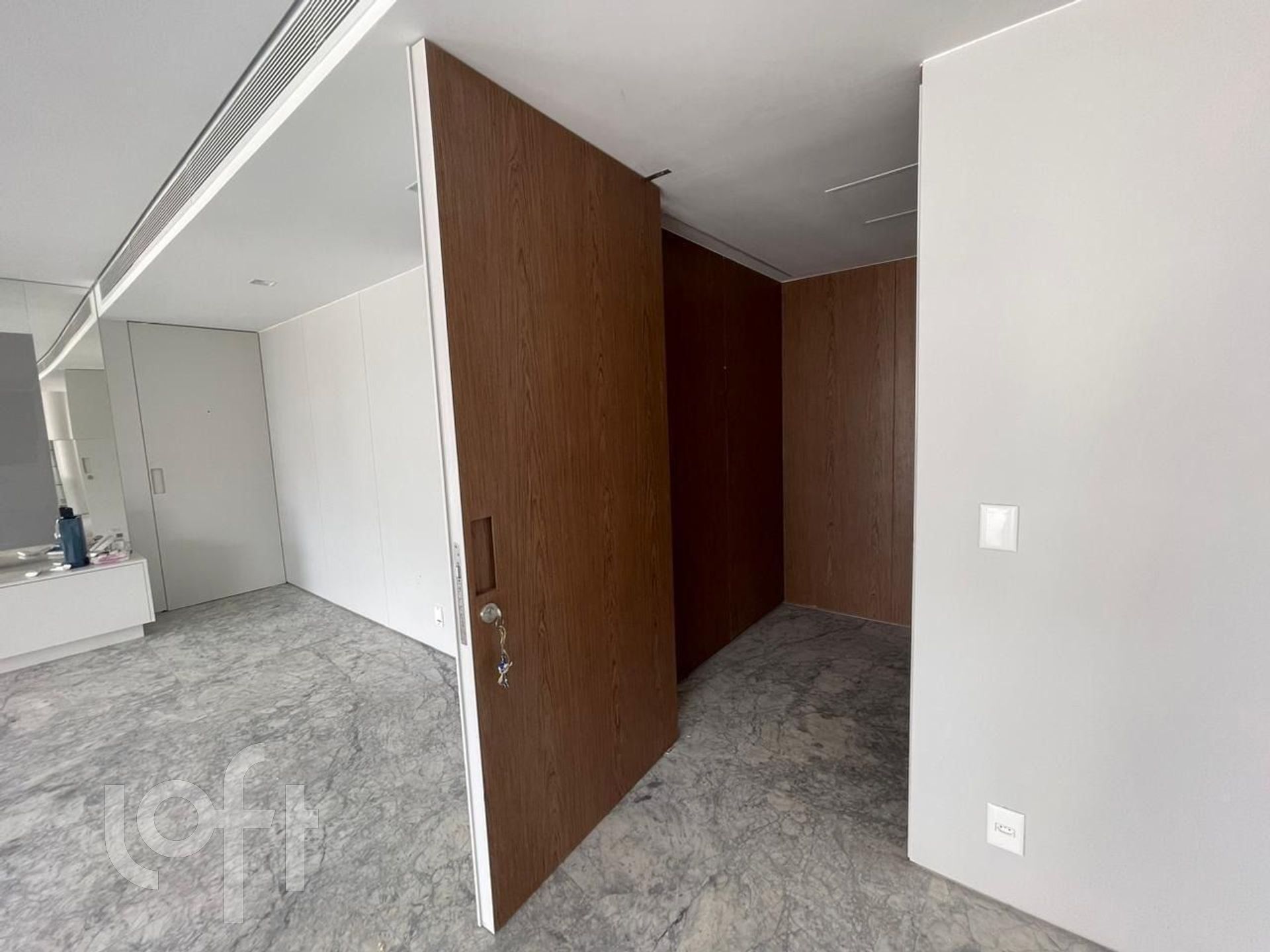 Apartamento à venda com 2 quartos, 215m² - Foto 14