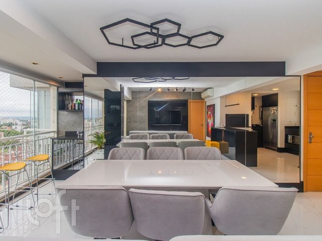 Apartamento com 92m², 3 dormitórios, 1 suíte, 2 vagas, Jardim Europa em Porto Alegre