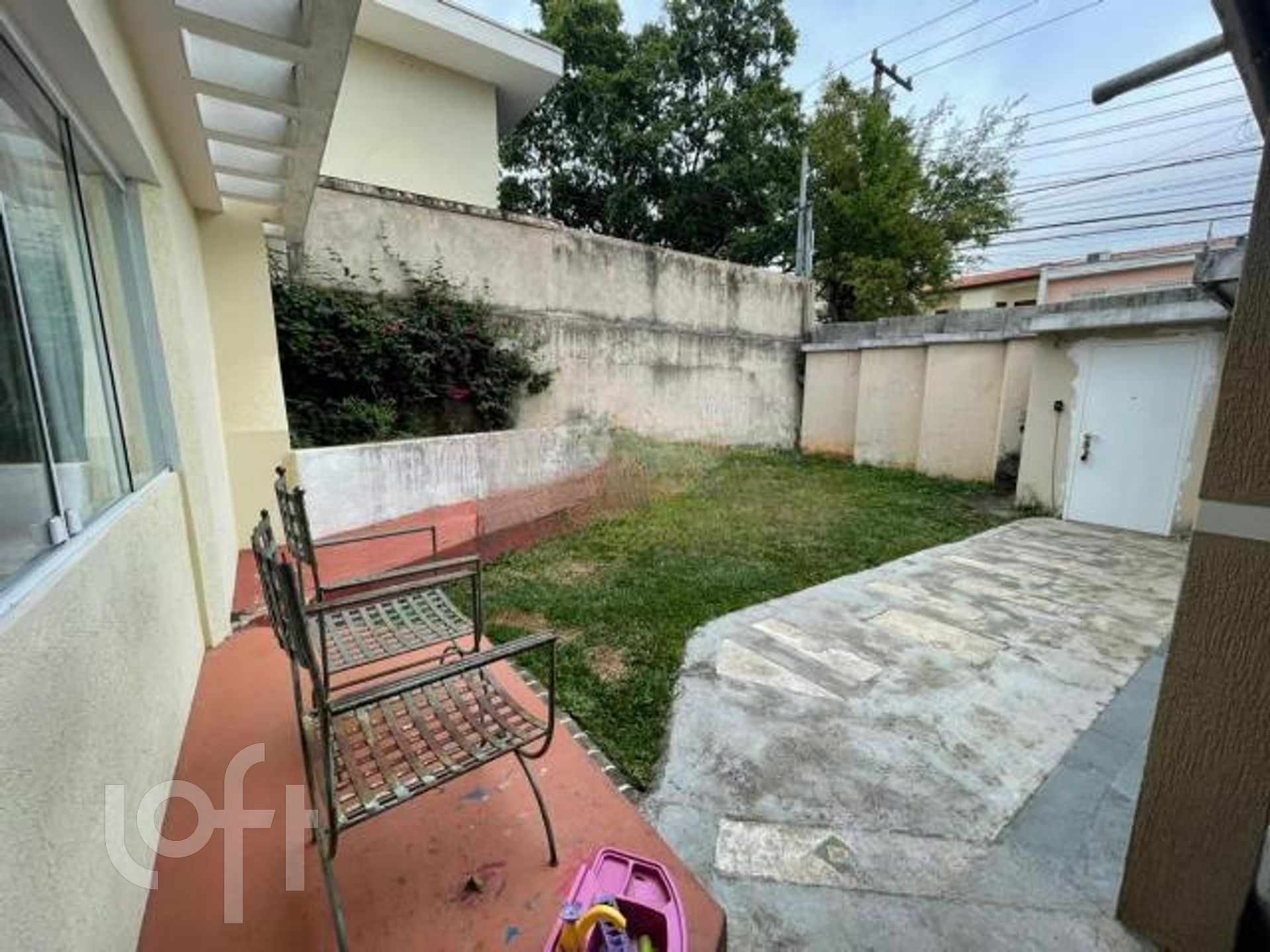 Casa à venda com 2 quartos, 300m² - Foto 17