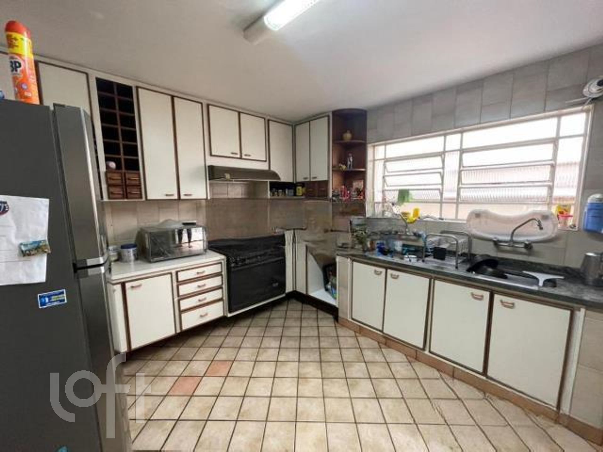 Casa à venda com 2 quartos, 300m² - Foto 4