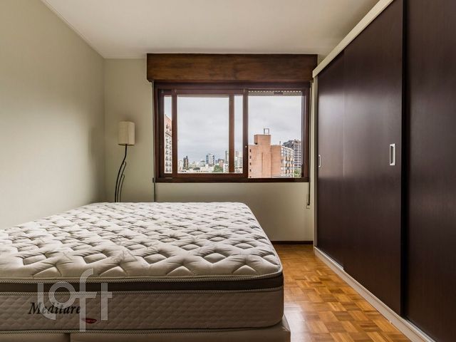 Apartamento com 78m², 2 dormitórios, 2 vagas, Rio Branco em Porto Alegre