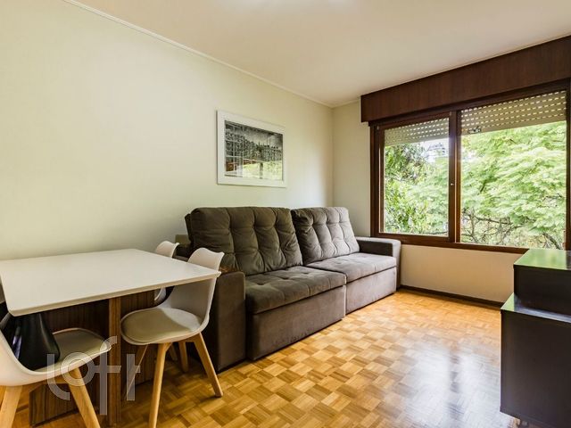 Apartamento com 78m², 2 dormitórios, 2 vagas, Rio Branco em Porto Alegre