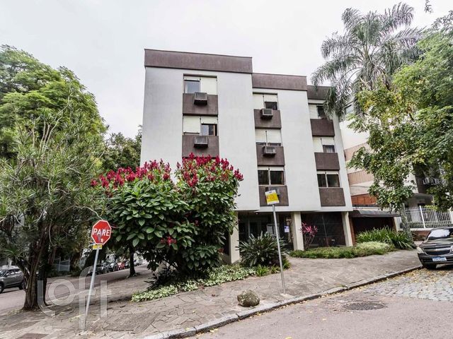 Apartamento com 78m², 2 dormitórios, 2 vagas, Rio Branco em Porto Alegre