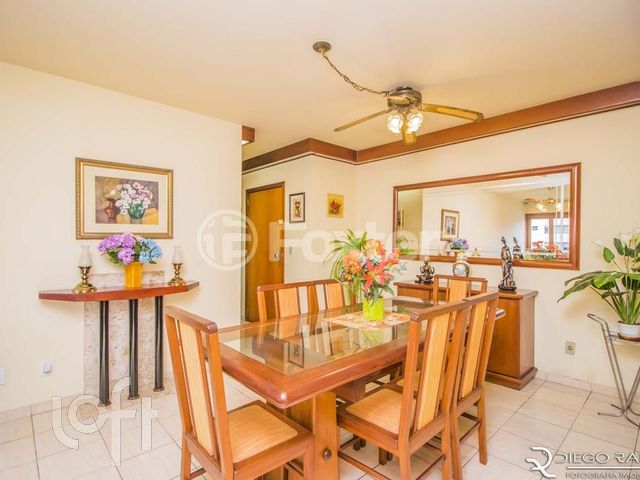 Apartamento com 103m², 3 dormitórios, 1 suíte, 1 vaga, Cristo Redentor em Porto Alegre