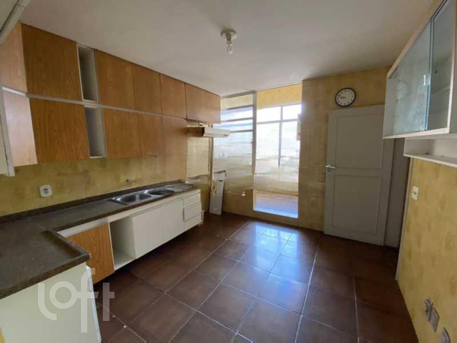 Apartamento à venda com 3 quartos, 280m² - Foto 15