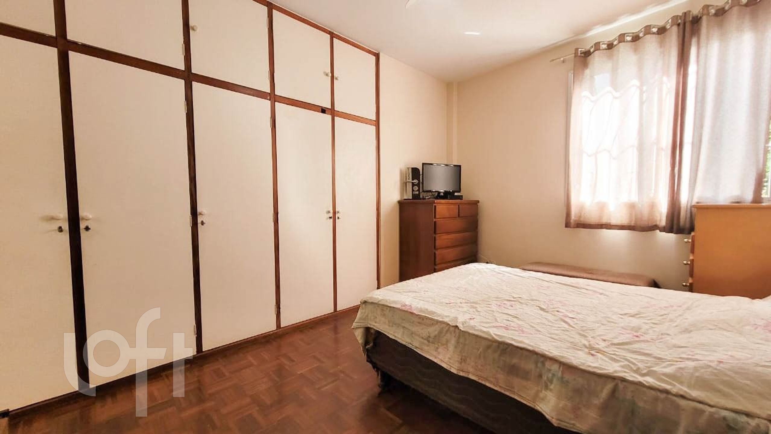 Apartamento à venda com 4 quartos, 220m² - Foto 10