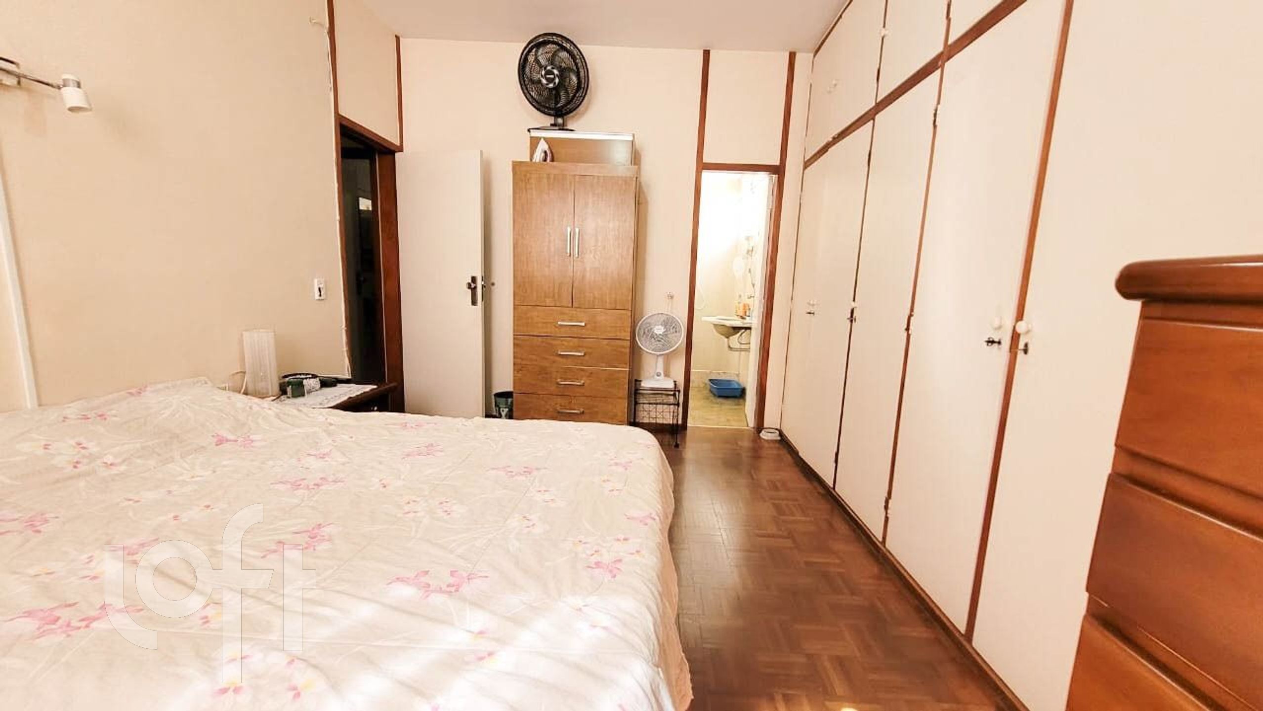 Apartamento à venda com 4 quartos, 220m² - Foto 7